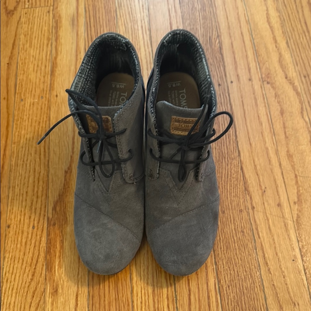 TOMS Gray Suede Lace-Up Ankle Boots